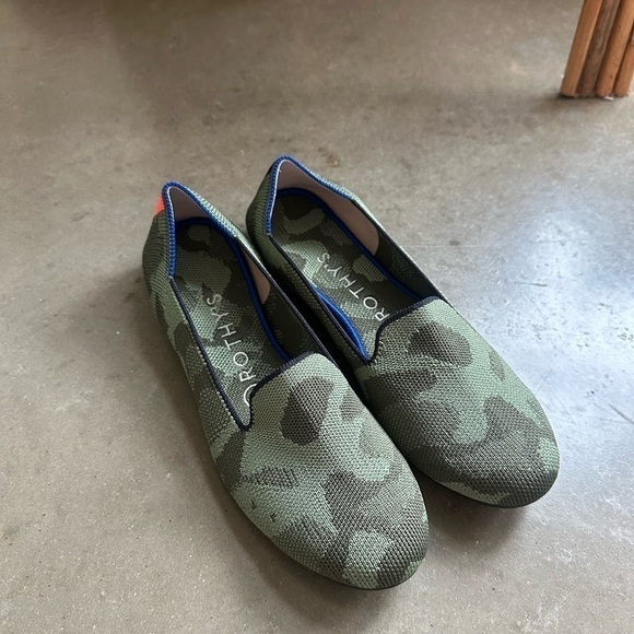 Rothys green camo loafer flats size 7 - Picture 1 of 1